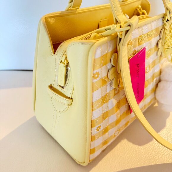 Betsey Johnson Daisy Floral XO Alfie Satchel / Crossbody bag w fluffy charm - Picture 3 of 7